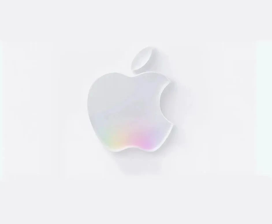 “丑上热搜” iOS 26 界面改版,苹果设计也有被骂的一天?