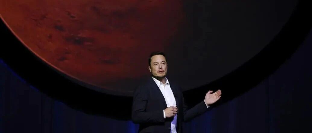 马斯克 2026 访谈重磅解读：从 AI 颠覆到火星定居，普通人的短中长行动指南